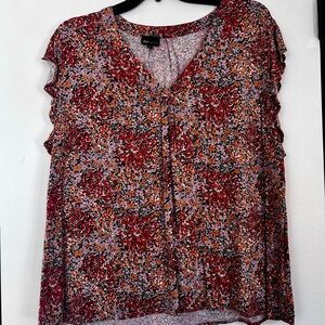 Jones New York Red Multi Floral V-Neck Short Sleeve Blouse